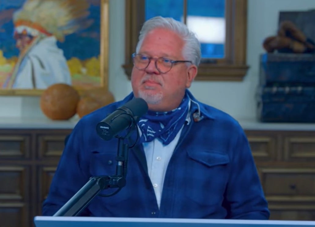 Glenn Beck: The Change from the US Dollar to a Digital Currency is Coming